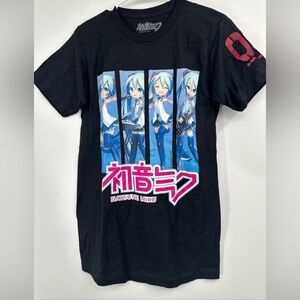 Hatsune Miku Black Short Sleeve Graphic T-Shirt Adult Size Small NWOT